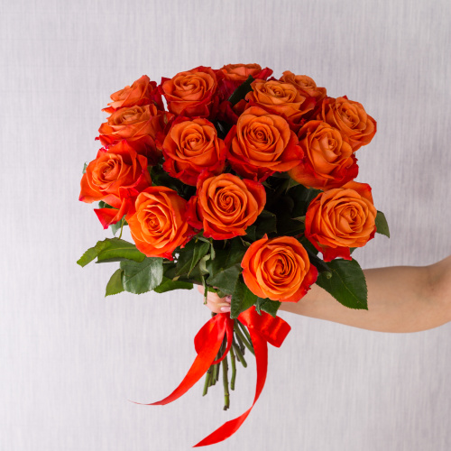 Букет из 15 оранжевых Эквадорских роз 40 см. с крупным бутоном арт. 50564