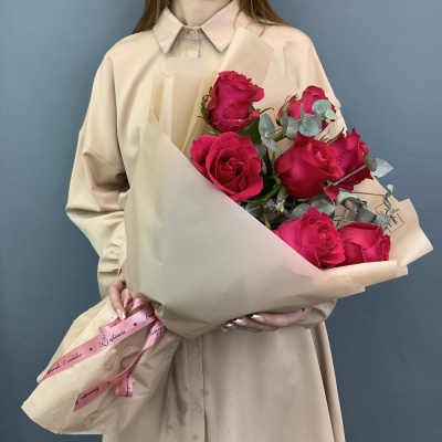 Букет с розовыми розами 60 см. и эвкалиптом N 76724